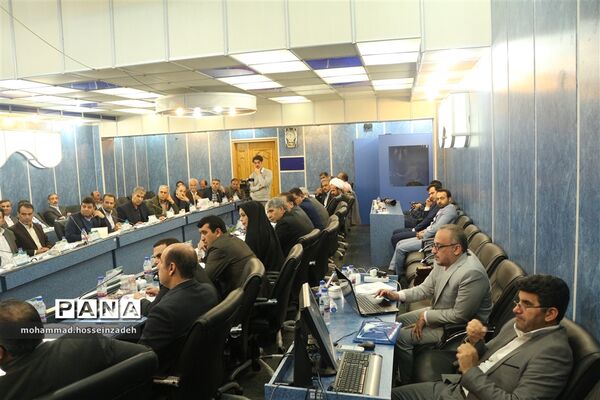 نشست هم‌اندیشی مدیران ستادی و استانی سازمان دانش‌آموزی