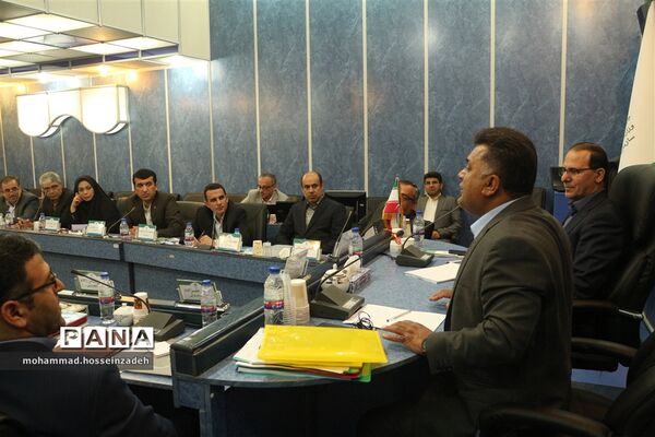 نشست هم‌اندیشی مدیران ستادی و استانی سازمان دانش‌آموزی