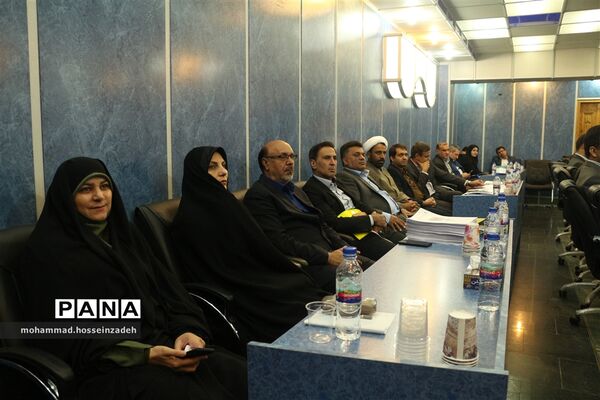 نشست هم‌اندیشی مدیران ستادی و استانی سازمان دانش‌آموزی