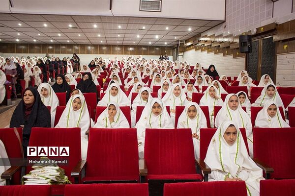 مراسم جشن عبادت دانش آموزان دختر مدارس ابتدایی شهرستان محلات