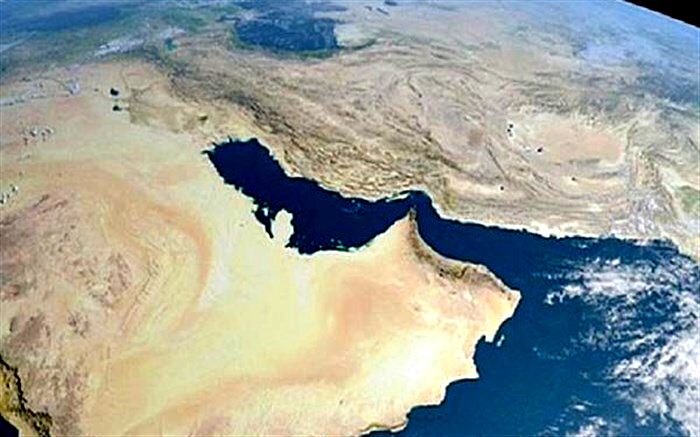سرلشکر باقری: نفت ایران از تنگه هرمز عبور نکند، نفت دیگر کشورها هم عبور نخواهد کرد