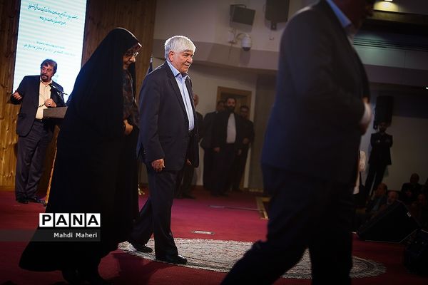 رونمایی شانزدهمین خاطرات رونوشت آیت الله هاشمی رفسنجانی