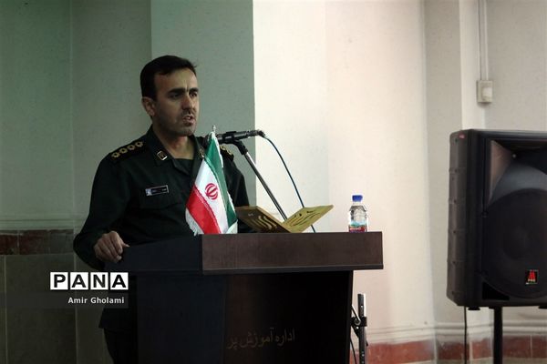 برگزاری مراسم تکریم و معارفه فرماندهان حوزه مقاومت بسیج دانش‌آموزی و فرهنگیان چهاردانگه