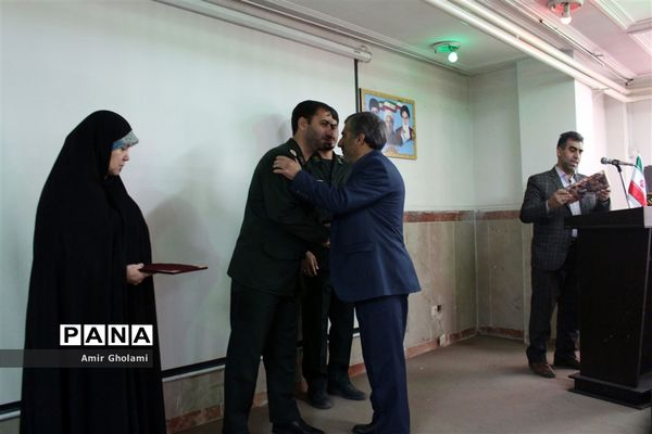 برگزاری مراسم تکریم و معارفه فرماندهان حوزه مقاومت بسیج دانش‌آموزی و فرهنگیان چهاردانگه