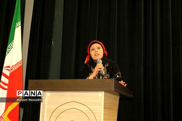 همایش بزرگداشت استاد محمد بهمن بیگی دربوشهر ( 1 )