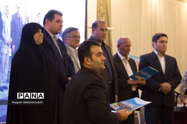 جشنواره خیرین مدرسه‌ساز و مدرسه‌یار در ساری