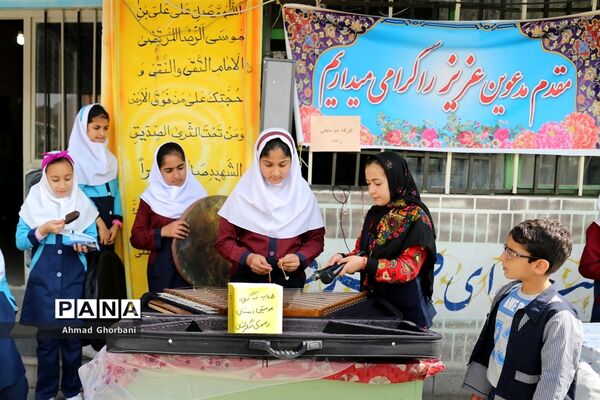 «اتاق بازی» و «اتاق قصه» مدرسه رضوی روستای سنگتراشان ساری