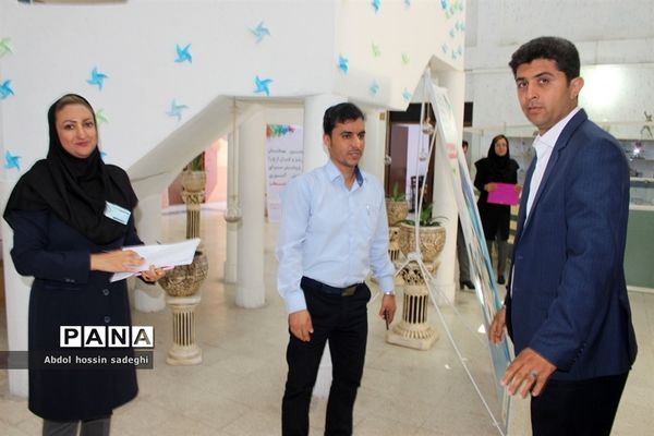 هفدهمین دوره مسابقات آزمایشگاهی آموزش متوسطه نظری استان بوشهر