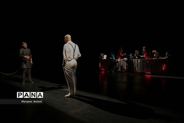 اجرای نمایش «اکوان دیو»