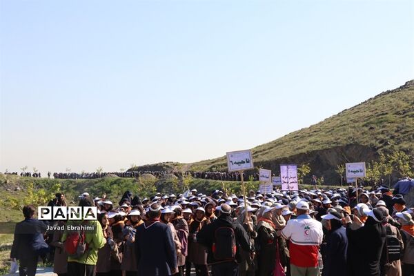 همایش بزرگ کوهپیمایی پیشتازان سازمان دانش‌آموزی خراسان رضوی-1