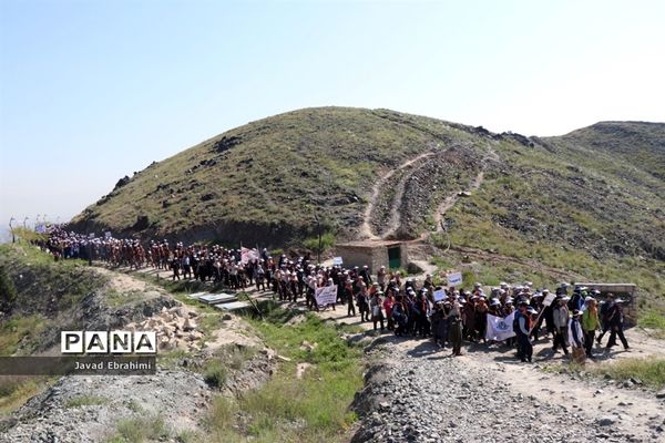 همایش بزرگ کوهپیمایی پیشتازان سازمان دانش‌آموزی خراسان رضوی-1