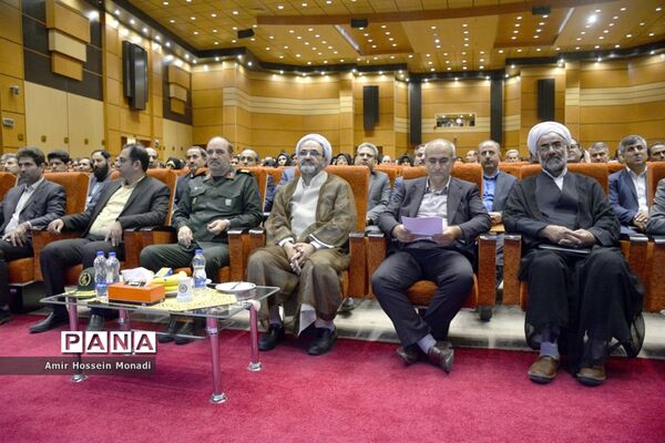 همایش  کشوری گام دوم انقلاب اسلامی در تالار معلم تبریز