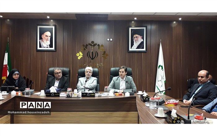 دیداراعضای تشکیلات سازمان دانش آموزی استان گیلان با اعضای شورای اسلامی شهررشت