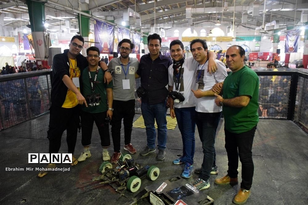 اختتامیه چهاردهمین دوره مسابقات بین المللی رباتیک و هوش مصنوعی