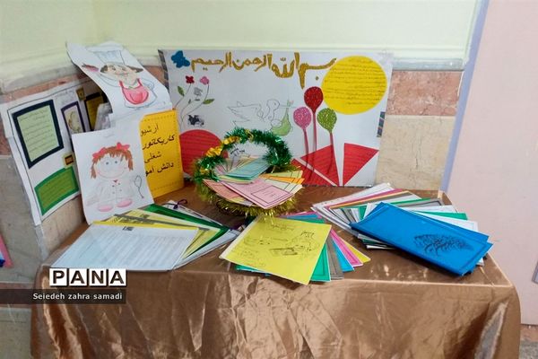 نمایشگاه هفته مشاغل در مدرسه فاطمیه ملارد