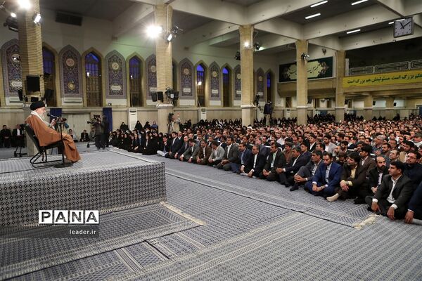 دیدار هزاران نفر از معلمان و فرهنگیان سراسر کشور به‌مناسبت روز معلم با مقام معظم رهبری