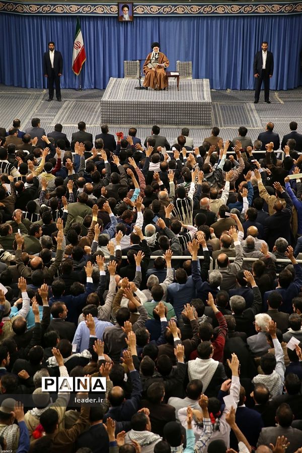 دیدار هزاران نفر از معلمان و فرهنگیان سراسر کشور به‌مناسبت روز معلم با مقام معظم رهبری