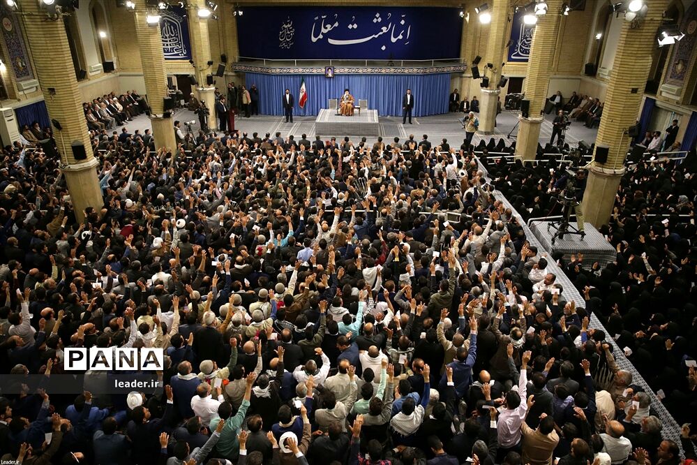 دیدار هزاران نفر از معلمان و فرهنگیان سراسر کشور به‌مناسبت روز معلم با مقام معظم رهبری