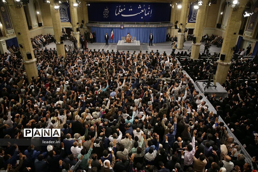 دیدار هزاران نفر از معلمان و فرهنگیان سراسر کشور به‌مناسبت روز معلم با مقام معظم رهبری