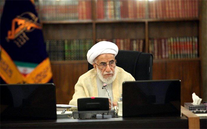 آیت‌الله جنتی: مسئولان برای مشکلات فضای مجازی چاره‌جویی کنند