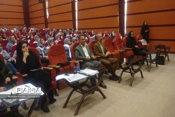 مسابقات سرود دانش‌آموزی شهرستان بهارستان