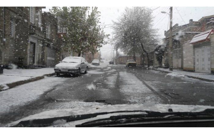 برف اردیبهشتی در محورهای پنج استان کشور