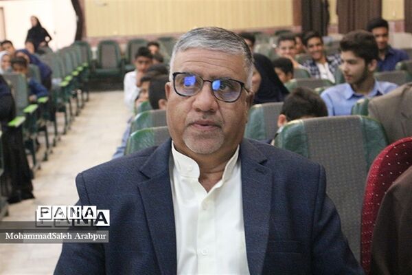 گردهمایی روسای شورای دانش‌آموزی ناحیه 2 کرمان