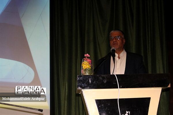 گردهمایی روسای شورای دانش‌آموزی ناحیه 2 کرمان