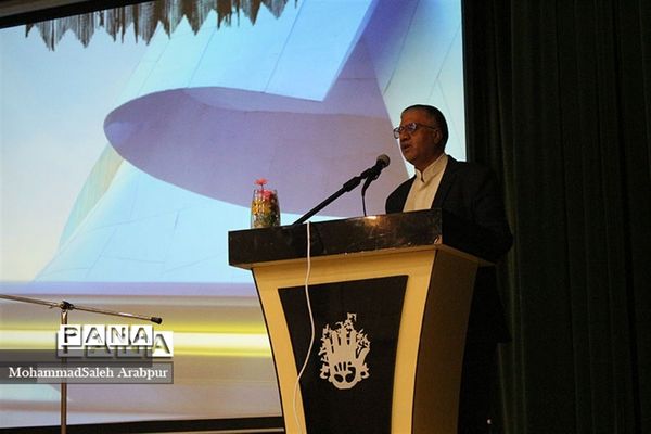 گردهمایی روسای شورای دانش‌آموزی ناحیه 2 کرمان