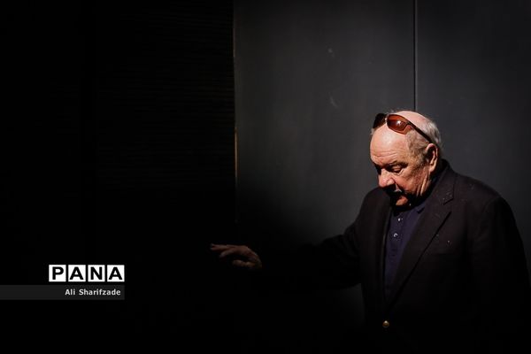 نشست خبری  پل ژوزف شریدر کارگردان و فیلمنامه‌نویس امریکایی