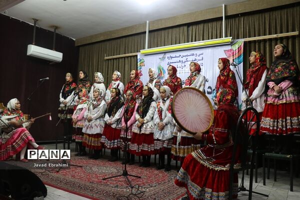 آغاز جشنواره فرهنگی و هنری دانش‌آموزان دختر خراسان رضوی در مشهد