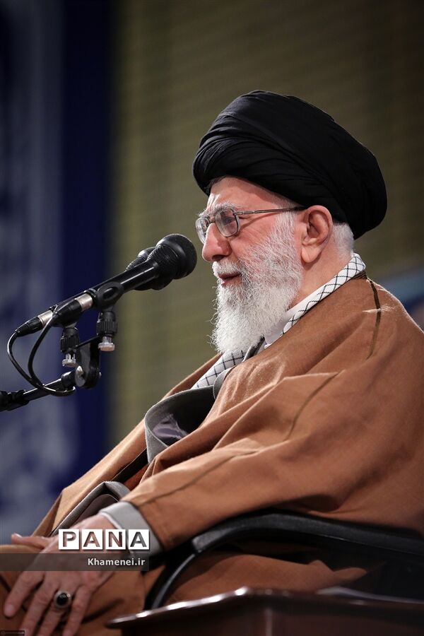 دیدار کارگران با مقام معظم رهبری