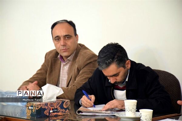 نشست خبری رئیس کانون انجمن‌های صنفی کارگری آذربایجان شرقی