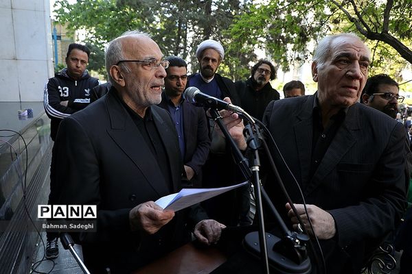 تشییع پیکر بهمن کشاورز