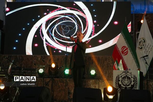 چرخ عظیم رونق ایران در دستان کارگران زحمتکش