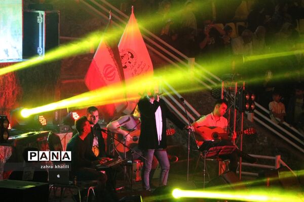 چرخ عظیم رونق ایران در دستان کارگران زحمتکش