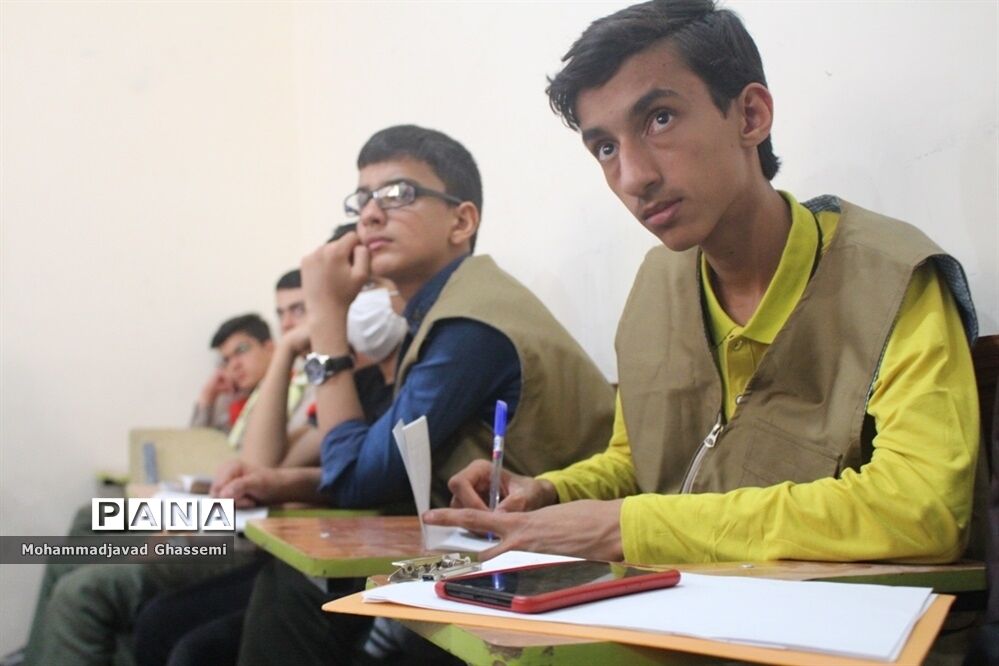 دوره آموزشی توجیهی خبرنگار دانش‌آموزان  پسر پانا