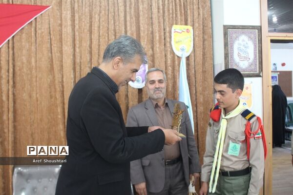 دیدار  پیشتازان و خبرنگاران پانا با رئیس سازمان دانش‌آموزی استان به مناسبت هفته معلم