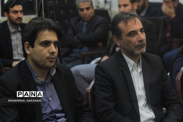 دیدار معلمان برتر استان با آیت الله سعیدی
