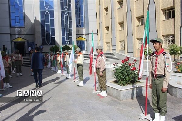 همایش تجلیل از مقام شامخ معلم و تکریم معلمان منتخب استانی