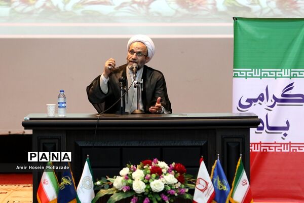 همایش نکوداشت هفته عقیدتی، سیاسی در بسیج و سپاه در ارومیه