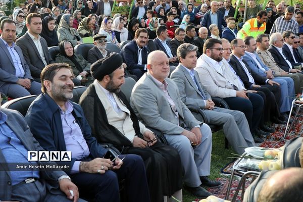 افتتاحیه جشنواره گل‌ها در ارومیه