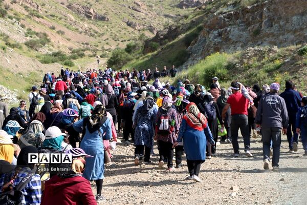 حضور شهروندان شهرقدس در مراسم کوهپیمایی خانوادگی