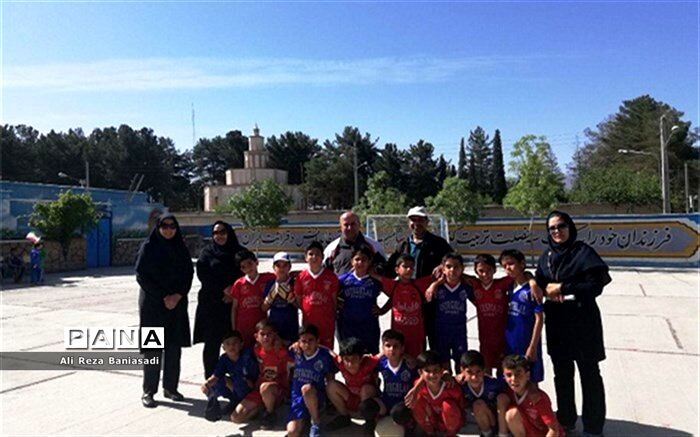 تیم فوتسال استقلال جوان قهرمان جام ستارگان دبستان علامه حلی 1 دوره اول