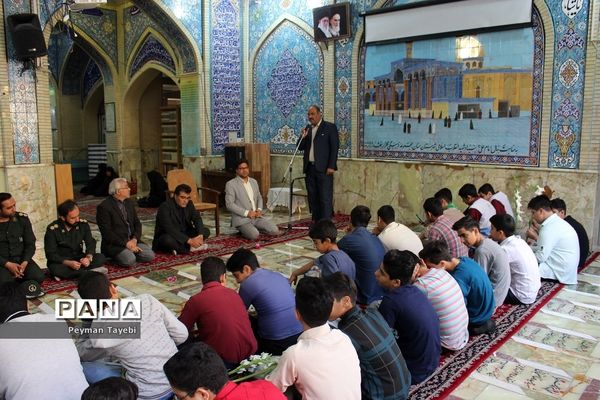 برگزاری مراسم تجدید میثاق با شهدا به مناسبت هفته معلم در سمنان