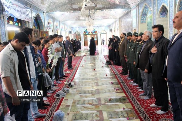 برگزاری مراسم تجدید میثاق با شهدا به مناسبت هفته معلم در سمنان