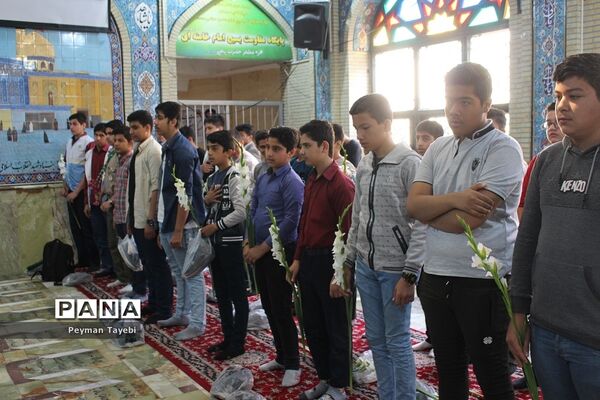 برگزاری مراسم تجدید میثاق با شهدا به مناسبت هفته معلم در سمنان