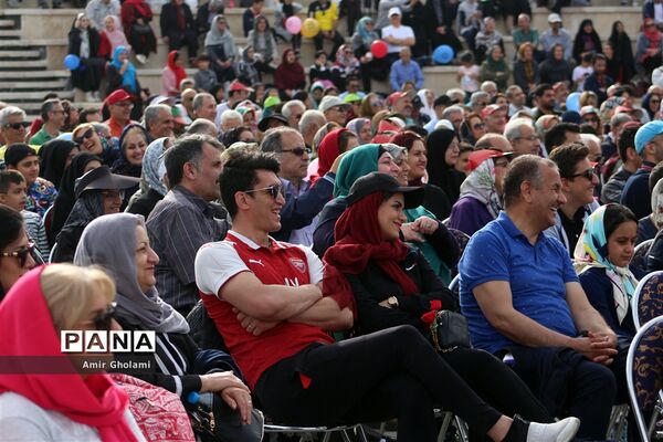 همایش پیاده‌روی بازنشستگان شهرداری تهران