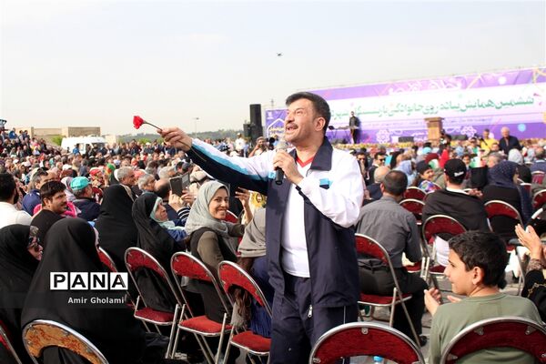 همایش پیاده‌روی بازنشستگان شهرداری تهران