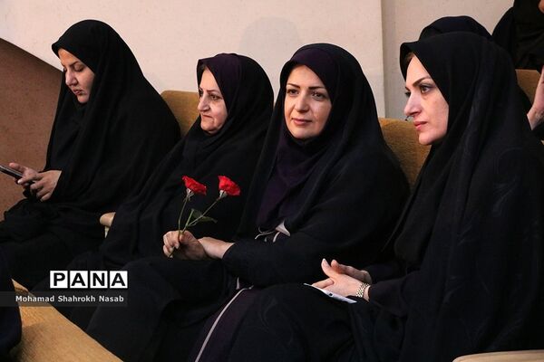 آیین سی و پنجمین یادواره استانی بزرگداشت مقام معلم در اهواز